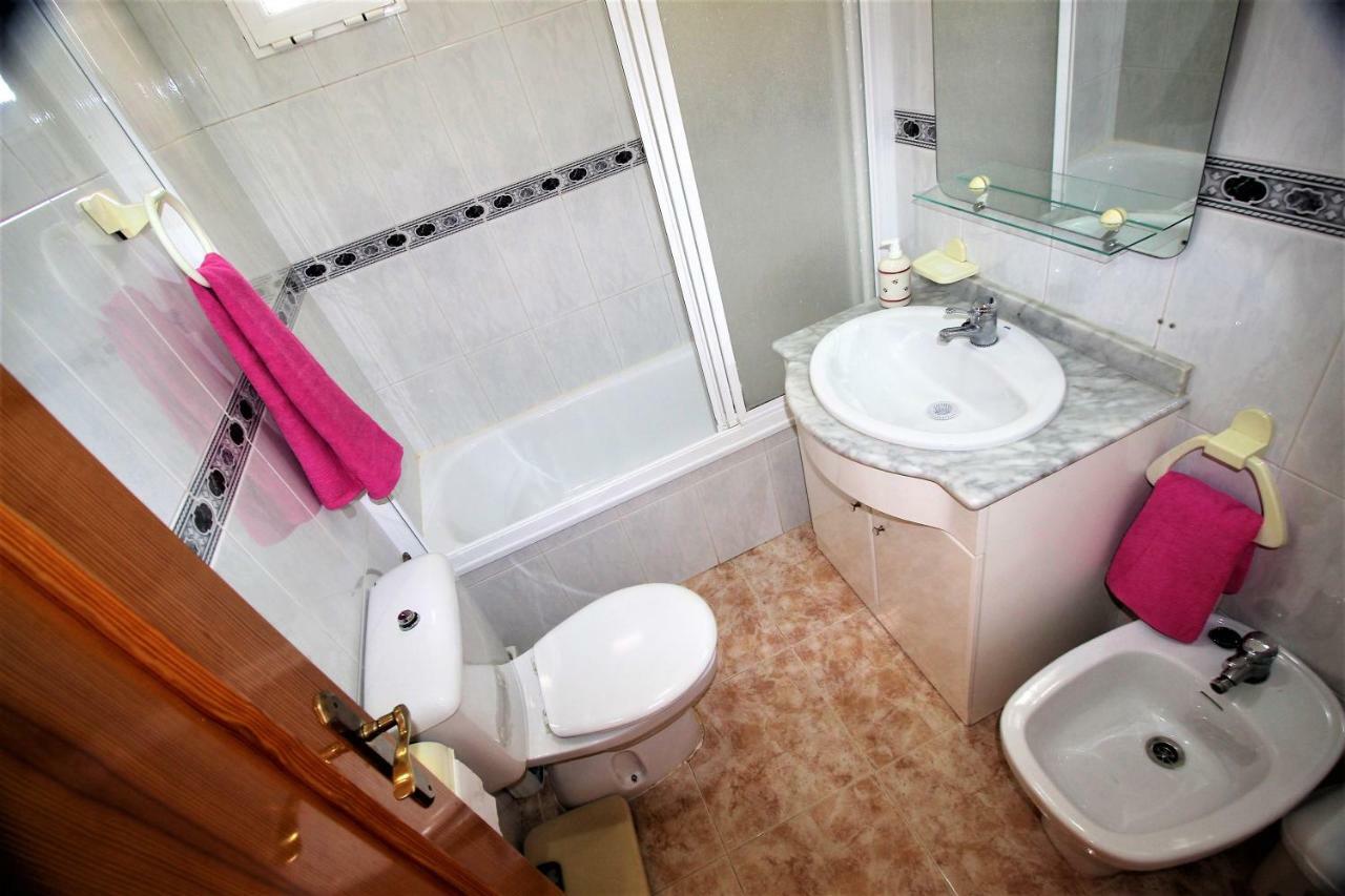 Holiday Apartment Dalias オリウエラ エクステリア 写真