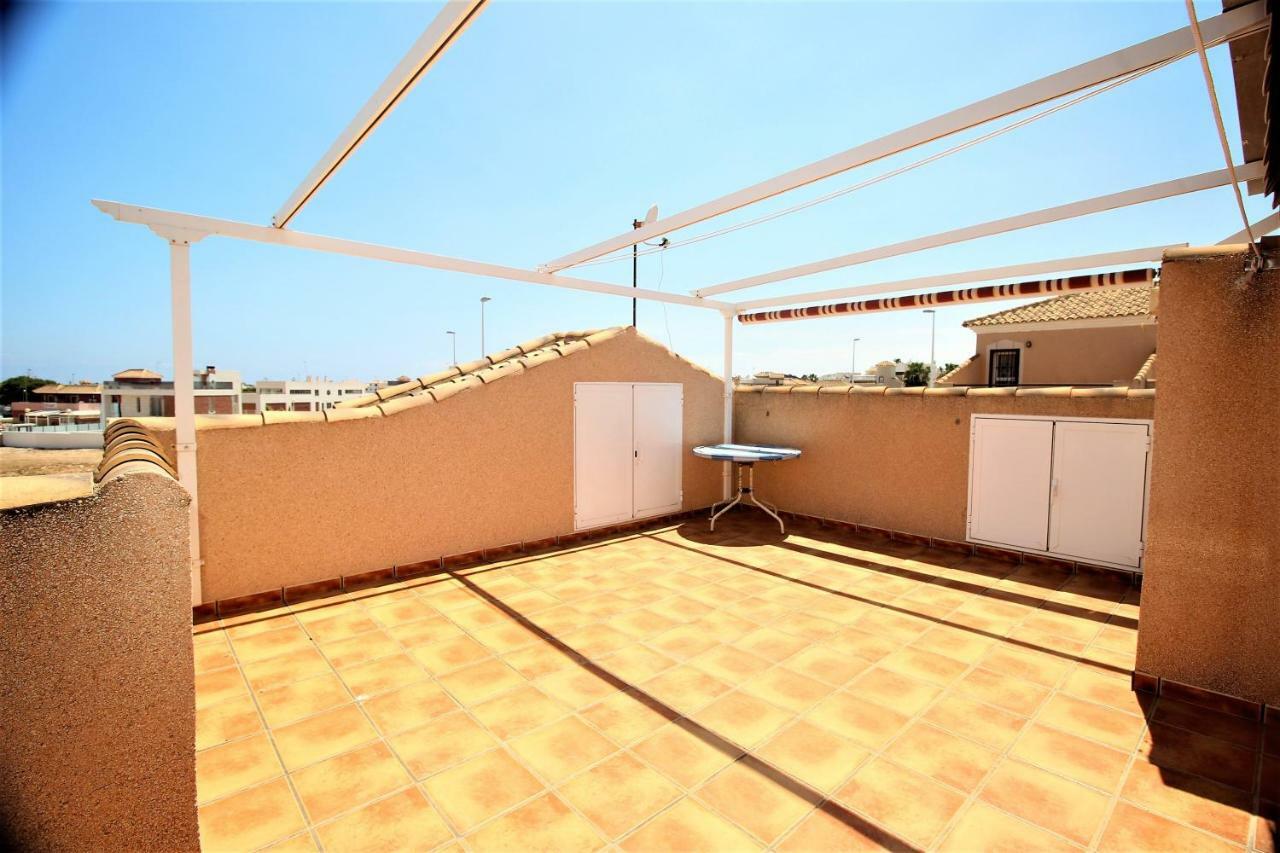 Holiday Apartment Dalias オリウエラ エクステリア 写真
